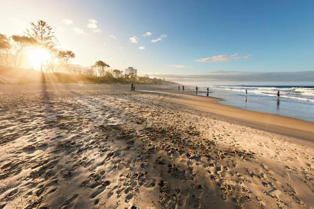 Panoramic Ocean View 2 Bed 2 Bath Apartment Alexandra Headland Australia